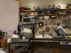 Vente de 100% des parts sociales d une société spécialisée dans le domaine de la fine épicerie Italienne. Province de Liège n°3