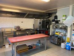 Vente d un fond de commerce spécialisé dans la boucherie, charcuterie, traiteur situation idéale en plein centre d Embourg. Province de Liège n°1