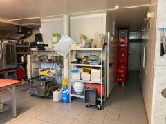 Vente d un fond de commerce spécialisé dans la boucherie, charcuterie, traiteur situation idéale en plein centre d Embourg. Province de Liège n°3