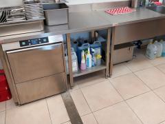 Une affaire spécialisée dans la restauration rapide pâtes en sauces dans une galerie commerciale située en plein centre-ville de Liège. Province de Liège n°2