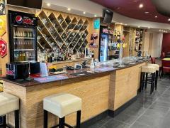 Vente de 100% des parts sociales Bar à thèmes en plein centre-ville Province de Liège n°8