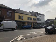 Situé aux croisements des provinces de Namur et de Luxembourg, à quelques minutes de la France commerce de vente de détail décoration d intérieur, e Localisation non spécifiée n°1