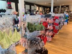 Lingeriezaak te Vlaams- Brabant met een winkelcentrum met 50 tal winkels Vlaams Brabant