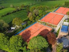 A vendre: 100 % des parts sociales d'une société exploitant le tennis club de herve Province de Liège n°4