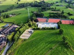 A vendre: 100 % des parts sociales d'une société exploitant le tennis club de herve Province de Liège n°7