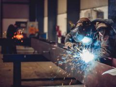 Vente de 100 % des parts sociales d une entreprise de constructions métalliques Province de Liège n°1